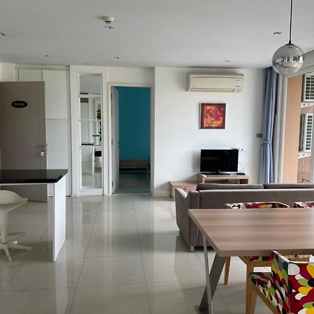 Atlantis Condo Resort Jomtien Buitenkant foto
