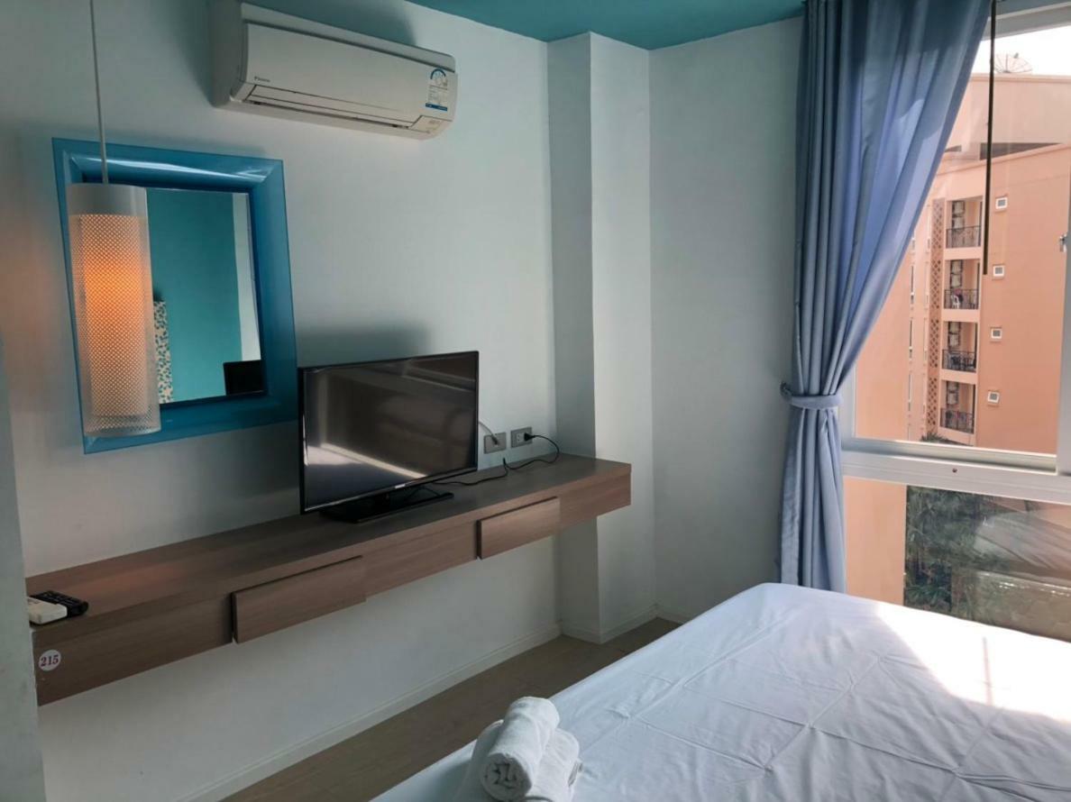 Atlantis Condo Resort Jomtien Buitenkant foto