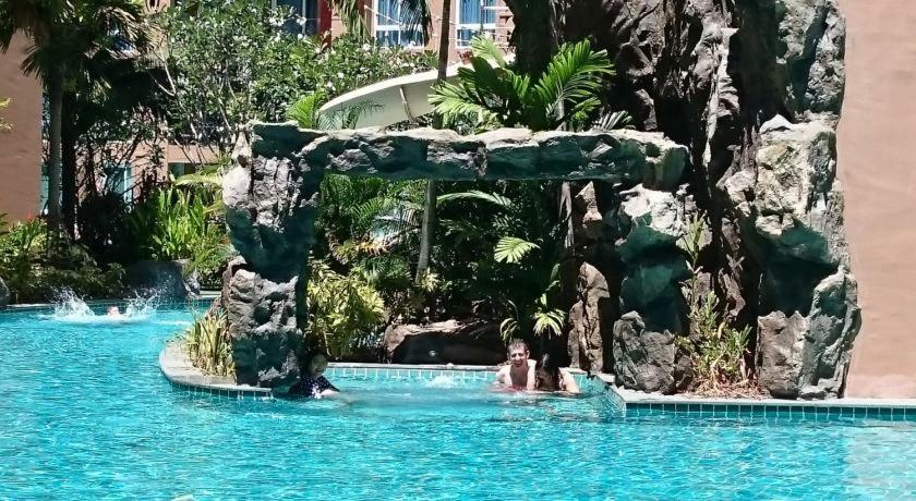 Atlantis Condo Resort Jomtien Buitenkant foto