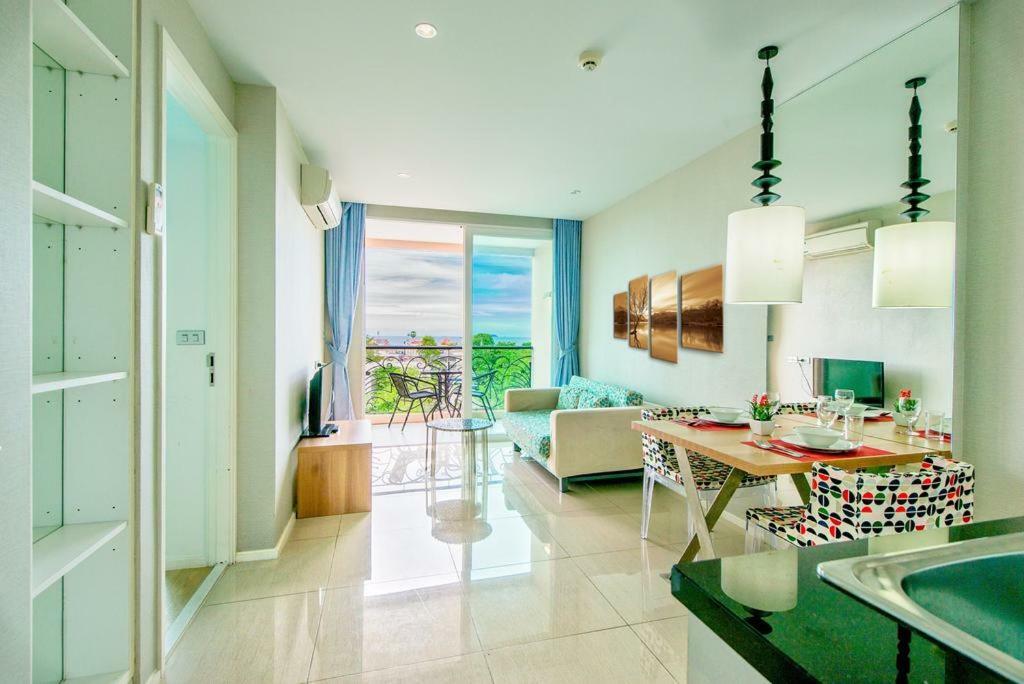 Atlantis Condo Resort Jomtien Buitenkant foto