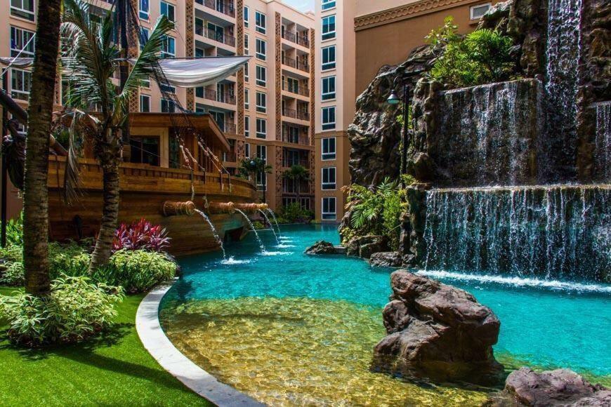 Atlantis Condo Resort Jomtien Buitenkant foto