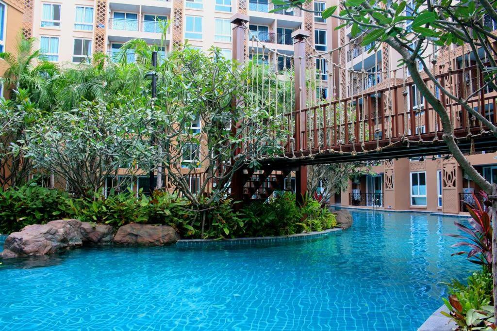 Atlantis Condo Resort Jomtien Buitenkant foto